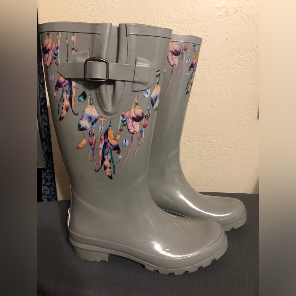 Blazin Roxx Rain Boots lined Indian Motifs design Woman’s Size 8 Gray Rubber EUC